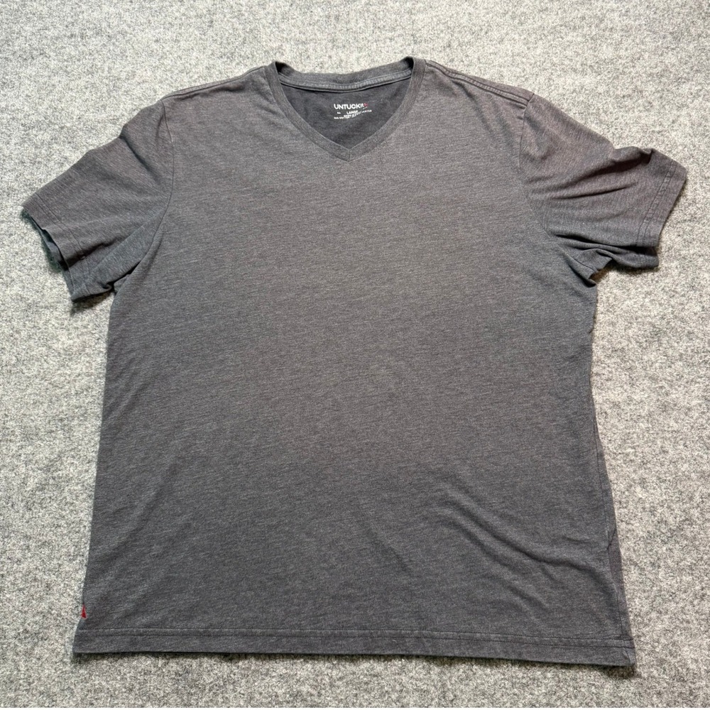 UNTUCKit T-Shirt Large Gray V-Neck Short Sleeve Cotton Blend Heathered Tee